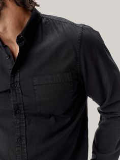 shopify4 American Wardrobe, Black Oxfords, Natural Contour, Pocket Shirt, Shirt Fabric, Oxford Fabric, Style Expert, Oxford Shirt, Slim Jeans