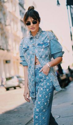 Street Look, Simple Outfits, Kimono Top, Casual Dress, Maxi Dress, Fashion Outfits, Women's Top, On Instagram