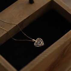 14K Gold Heart Necklace Elegant and Beautiful Pendant with a Heart shape and infinity design Gift For Women Ideas, Jewelry By Monsini Available in 4 different chain lengths : 42 cm (16.5 in) 44 cm (17.3 in) 46 cm (18.1 in) 48 cm (18.8 in) Pendant Length : 1.7cm ( 0.66 in) Pendant Width : 1.5 cm (0.55 in) Stylish Design:Our minimalist heart jewelry is made up of all Made of 14k gold for a sleek look. Our heart jewelry necklace for women measures 16.5 inches to 18.80 inches. This makes it easy to Elegant Necklaces With Intricate Design For Valentine's Day, Elegant Filigree Heart Necklace As A Gift, Elegant Filigree Heart Necklace, Elegant Heart Shaped Filigree Necklace, Elegant Heart-shaped Filigree Necklace, Valentine's Day Heart Necklace With Intricate Design, Intricate Design Necklace For Anniversary On Valentine's Day, Valentine's Day Anniversary Necklace With Intricate Design, Valentine's Day Intricate Design Necklace For Anniversary