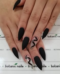 Goth Gel Nails Short, Witchy Nails, Halloween Acrylic Nails, Black Designs, Long Nail Designs, Edgy Nails, Goth Nails, Grunge Nails, Nail Tattoo