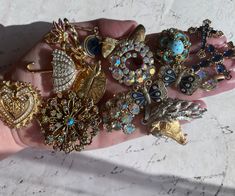 Beautiful Old Antiques and vintage items, lovely brooches, pendants medailles all 1930-1990 s In good condition . Worldwide shipping within two weeks European Vintage, Old Antiques, The Netherlands, Vintage Antiques, Brooches, Netherlands, Vintage Jewelry, Vintage Items, Gold Tones