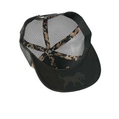 The Pursuit Trucker Olive -Black is the perfect accessory for all outdoor enthusiasts. Made with waxed cotton material, this stylish trucker hat offers superior protection from the elements while maintaining a classic look. Expertly designed for durability and comfort, it's the ideal addition to any adventure. Waxed Cotton, Classic Looks, Cotton Material, Trucker Hat, Black