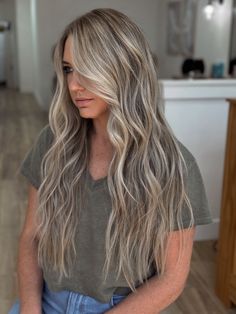 Ashy Brown Hair Balayage, Natural Ash Blonde Hair, Cool Toned Blonde, Cool Toned Blonde Hair, Ashy Blonde Hair, Fall Blonde Hair, Ash Blonde Hair Colour, Ashy Blonde, Brunette Hair With Highlights