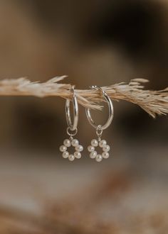 hanging set of pearl hoop earrings charms Copper Uses, Adornment Jewelry, Everyday Wear Jewelry, Daisy Charm, Vintage Inspired Jewelry, Inspired Jewelry, Jewelry Cleaner, Unique Charms, 14kt Gold