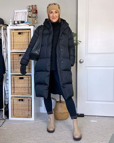 The best winter jackets, winter fashion finds, winter style, winter outfit ideas Chic Winter Fashion, Best Winter Jackets, Chic Winter Style