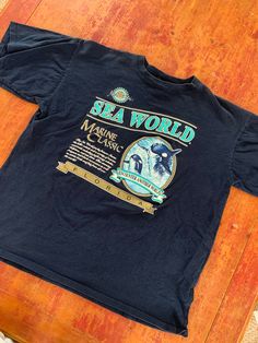 Vintage Sea World Florida T Shirt Size XL See pics for measurements Marine Classic Shamu the Killer Whale Dolphins Penguins Sharks Sea Lions Birds Fish Fast shipping. We ship same or next day with USPS We are a small family business and we appreciate your support, Godspeed ! 90s Fashion Men, Vintage Sea, Killer Whale, Retro Tee, Usa Shirt, Killer Whales, Sea World, Small Family, Family Business