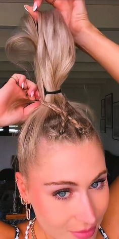 perfect high ponytail and braided diy phpab10722pb Cheer Hairstyles High Ponytails, Perfect High Ponytail, Cheer Ponytail, High Ponytail Braid, Jasmine Hair, Hairstyles For Gowns, High Ponytail Hairstyles, Cheerleading Hairstyles