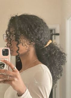 Coily Hair Ponytail, Long Curly Hairstyles Pictures, Messy Ponytail Curly Hair, Curly Hair Two Ponytails, Long Curly Hair Ponytail Styles, Curly Hair Summer Aesthetic, Loose Curly Ponytail, Curly Hair Girl Aesthetic Faceless, 3c Hair Aesthetic