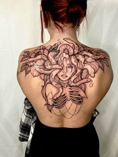 Back Medusa Tattoo Women, Madussa Back Tattoo, Medusa Back Piece, Back Tattoo Women Medusa, Back Tattoo Medusa, Dark Feminine Back Tattoos, Medusa Tattoo Back Piece, Medusa Stomach Tattoo, Medusa Back Tattoo Women