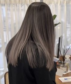 Cool Town Brown Balayage, Kpop Balayage Hair, Ash Brown Ombre Hair, Ash Black Hair Color, Cute Haircolor, Mini Highlights, Cold Brown Hair, Asian Hair Highlights, Perfect Blonde Hair