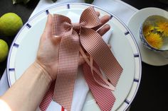 Linen gingham bow tie round napkins/linen gingham knot/Easter bow napkin rings/heavy linen gingham bow/linen knot/check summer bow ring The gingham bows napkin rings are made to order of heavy linen. Would look lovely and cozy on your table, flower bouquet, could be used to decorate the wedding car or any others your creations. The size: 10cm x 17cm. Please feel free to contact me if you have any questions.