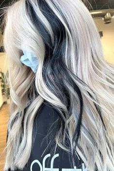 Black And Blonde Hair Ideas, Edgy Blonde Hair, Black And Blonde Hair, Black Hair With Blonde Highlights, Blonde Underneath, Blonde Hair Ideas, Black Hair Balayage