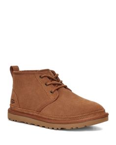 Timeless Boots, Ugg Neumel, Boots Slippers, Women Supporting Women, Wash Bags, Womens Uggs, Suede Boots, Brown Boots, Chukka Boots