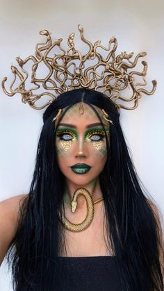 Medusa Family Costume, Medusa Hair Ideas, Gold Medusa Costume, Basilisk Costume, Medusa Make Up Ideas, Diy Madussa Costume, Plus Size Medusa Costume, Medusa Face Paint