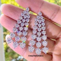 9.84 TCW Round Cut Moissanite Diamond Earrings, Dangle Drop 14k White Gold Earrings, Screw Back Chandelier Earrings, Long Bridal Earrings ✹✹𝐖𝐞𝐥𝐜𝐨𝐦𝐞 𝐭𝐨 𝐂𝐫𝐚𝐳𝐲𝐃𝐢𝐚𝐦𝐨𝐧𝐝𝐬𝐂𝐨✹✹ Detail about stones Moissanite & Simulated Stone: ----------------------------- Stone Shape: Round Cut Stone Size: 3 mm, 3.50 mm, 4 mm Weight: 9.84 TCW Color: Colorless Cut: Excellent Clarity: VVS ★ 𝑰𝒕𝒆𝒎 𝑫𝒆𝒕𝒂𝒊𝒍𝒔:- ☛ Metal Purity: Solid Gold (10KT, 14KT, 18KT); Silver(925 Sterling, 935 Argentium) Long Bridal Earrings, Welcome To, White Gold Earrings, Platinum Metal, Earrings Long, Earrings Dangle, Moissanite Diamonds, Bridal Earrings, Chandelier Earrings