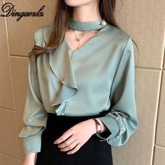 Formal Tops For Women, Satin Blouse Shirts, Korean Fashion Blouse, Fashion Blouses, Formal Tops, Diy Vetement, Fashion Tops Blouse, Korean Fashion Women