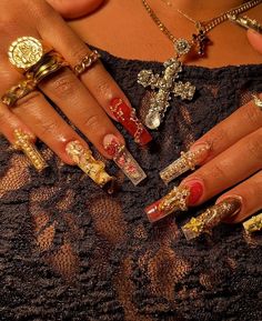 Red 90s Nails, Baroque Nails, Buchona Nails, Maximalist Nails, Ongles Bling Bling, Birthday Nail, Airbrush Nails, Nice Nails