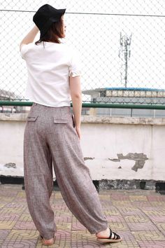 image 6 Long Linen Pants, Loose Fitting Pants, Princess Coat, Pants Linen, Handmade Skirts, Linen Clothing, Pants Summer, Pants Loose, Thick Sweaters