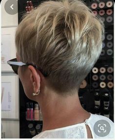 Short Hair Back, Short Grey Hair, Super Short Hair, Edgy Short Hair, Very Short Hair, Penteado Cabelo Curto, Pixie Haircuts