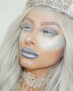 Glam Halloween Makeup, Ice Queen Costume, Ice Queen Makeup, Makeup Clown, Angel Halloween, Glam Halloween, Angel Halloween Costumes, Halloween Make-up Looks, Winter Queen