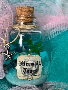 Ide Halloween, Diy Mermaid, Anting Manik, Anniversaire Harry Potter, Magic Bottles, Mermaid Tears