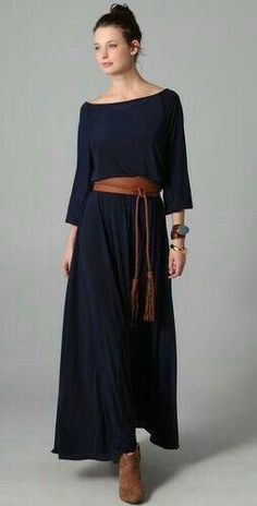 Look Boho Chic, Women Hiking, Simple Summer Dresses, 일본 패션, Gaun Fashion, Red Dress Outfit, Winter Hiking, Maxi Dress Navy, Virtual Fashion