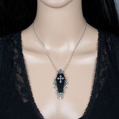 Gothic Coffin, Dark Jewelry, Necklace Gothic, Victorian Goth, Halloween Accessories, Jewelry For Her, Gift For Women, Jewelry Gift, Pendant Necklaces