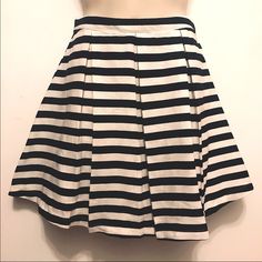 Size: Medium Color: Black, White Style: Skater Skirt, A-Line, High Waist, Pleated, Left Side Zip Material: 55% Linen/45% Rayon Measurements: 28” Waist, 17.5” Length Condition: Nwt - Perfect Condition - No Flaws, Snags, Holes, Stains, Etc. - Pet And Smoke Free Environment - Stored And Shipped In Ventilated, Plastic Bags To Ensure Quality Chic Relaxed Skirt With Striped Hem, Chic Skirt With Striped Hem And Relaxed Fit, Chic Spring Skirt With Striped Hem, Chic Striped Mini Skirt With Lining, Chic Fitted Skirt With Striped Hem, Short Striped Skirt For Spring, Chic Striped Stretch Skirt, Fitted White Skirt With Striped Hem, Elegant Striped Mini Skirt For Spring