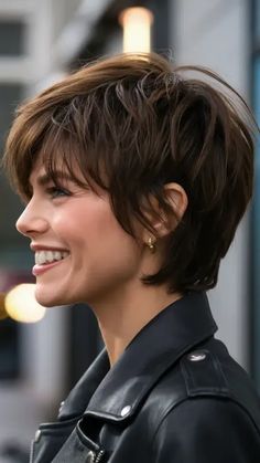 Pixie For Round Face, Pixie Haircuts For Black Women, Feminine Short Hair, Pixie Haircut Ideas, Haircuts For Black Women, Modern Feminine, Pixie Haircuts, Trending Haircuts, Dream Style