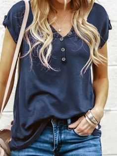 Short Sleeve Tops, Casual Summer Outfit, Flowy Tops, Online Tops, Casual Summer Outfits, Favorite Shirts, V Neck Tops, Casual T Shirts, Spring Outfit