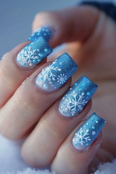 Dark Blue With Snowflakes Nails, Blue Nails Christmas Designs, Xmas Blue Nails, Cute Winter Nail Ideas Simple, Christmas Nail Designs Blue And Silver, Winter Blue Nail Ideas, Pretty Gel Nail Ideas, Hot Blue Nails, Blue Holiday Nail Designs