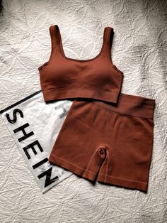 Conjunto canelado, cor castanho, marca shein, Shein Gym Outfits, Gym Outfit, Gym, Quick Saves