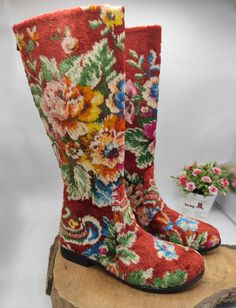 This is vintage riding style womens boots.  Outside material is hand made 1960s rug.  İnterior lining is genuine leather.  There is full zipper on back.  Low heel 1 inches.  Round toe.  Custom sizing. İf you need wider calf size please let us know your calf measurements from widest part.  * İf you want cowboy style, pointy toe, 2 inches heel, please messages me.  They are really good comfy.  We have door to door express shipping.  For wholesale and custom sizing contact with us.  Bemyboots.etsy.com Thank You 1960s Rug, 1960s Boots, Unique Boots, Boots Knee High, Womens Riding Boots, Cowboy Style, Boots Knee, Boho Stil, Boot Shoes Women