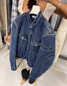 Mode Aesthetic, Jean Jacket Design, Concept Clothing, Fashion Y2k, Mens Fashion Jeans, Aesthetic Vibes, Denim Details