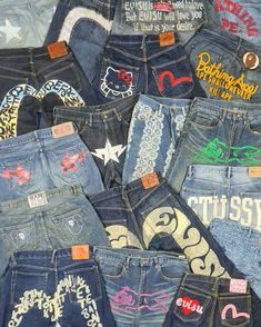 Front Printed Jeans, Jeans And Denim, Y2k Instagram, Graphic Jeans, Y2k Fashion Outfit, Y2k Fits, Y2k Clothing