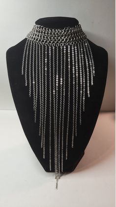 This is a fun little fringe choker with a chainmail base. Made from 100% stainless steel. This will not rust or discolor your skin if worn in water. This necklace has great movement. And would look lovely with a low neckline dress. Any returns will be subject to a 20% restocking fee. This portion of your payment will be non-refundable. Find more videos of my creations @dredmouse on Tiktok! Check out my page for a 20 percent discount code! Low Neckline Dress, Fringe Jewelry, Chainmail Necklace, Chainmail Jewelry, Low Neckline, Belly Chain, Chain Mail, Accessories Diy Jewelry, Girly Accessories