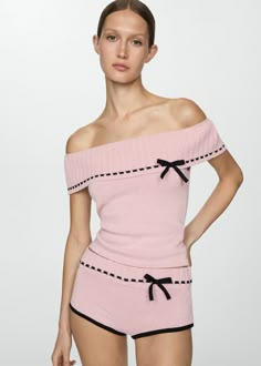 Off-shoulder top - Women | Mango USA London Spring Outfit, Couleur Rose Pastel, Aesthetic Grunge Outfit, Rose Pastel, Knitted Tops, Dope Fashion, Tailored Design, Total Look, Pink Outfits