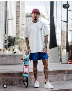 Chunky Trainers Outfit Men, Mens Island Outfits, Nyjah Huston Outfit, Chunky Trainers Outfit, Outfit Drip, Looks Streetwear, Nyjah Huston, Sports Fashion Men, Trainers Outfit