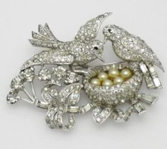 ad eBay - Find many great new & used options and get the best deals for Unique Two Magpies Love Birds Engagement Vintage Brooch For Gift 14K White Gold at the best online prices at eBay! Free shipping for many products! Antique Jewelry Brooch, Affordable Elegant Evening Brooches, Bird Brooch The Jewelry Lady's Store, Luxury Filigree Brooches For Collectors, Vintage Brooches The Jewelry Lady's Store, Cheap Vintage Brooch Jewelry, Luxury Vintage Brooches For Ceremonial Occasions, Cheap Vintage Brooches For Women, Broches Jewelry Victorian