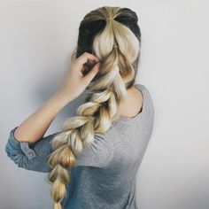 Fishtail Braid Hairstyles, Hair Braiding, Long Blonde, Long Blonde Hair, Unique Hairstyles, Hair Braids, Long Hair Styles Men, Hairstyles Haircuts