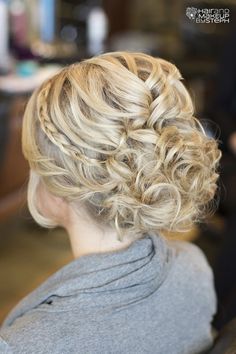 Gorgeous. Elegant Wedding Hair, Penteado Cabelo Curto, Wedding Updo, Wedding Hairstyles For Long Hair, Wedding Hair And Makeup, Hair Dos, Bridesmaid Hair