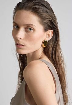 Gold rectangle earring  stainless steel  0.75" x 1.25"  nickel and lead free Date Outfit, Dallas Fashion, Rectangle Earrings, Clothing Casual, Contemporary Luxury, Smokey Quartz, Handbag Shoes, Outfits Summer, Fashion Outfit