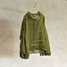 Abrigo acolchado de lino suelto plisado floral retro para mujer – Babakud Green Lagenlook Long Sleeve Blouse, Spring Green Lagenlook Tops, Olive Long Sleeve Top For Layering, Casual Green Blouse For Layering, Green Cotton Blouse For Layering, Green Long Sleeve Blouse For Layering, Green Relaxed Fit Blouse For Layering, Linen Pattern, Autumn T Shirts