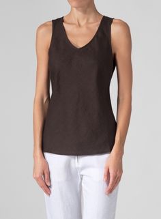 Fitted V-neck Top For Spring Layering, Chic Linen V-neck Tank Top, Classic Scoop Neck Tank Top For Spring, Chic Fitted V-neck Tank Top, Classic Summer Tank Top For Layering, Classic Solid Color Tank Top For Spring, Classic Summer Camisole Top, Classic Spring Tank Tops, Classic Cami Tank Top For Spring