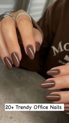 Discover chic and professional office nails to elevate your workday style. Explore elegant designs and colors perfect for any corporate setting! Chrome Nail Colors, Brown Acrylic Nails, Brown Nail, Kutek Disney, Brown Nails Design, Fall Nail Trends, Nail Colors Winter, Smink Inspiration, Classy Acrylic Nails