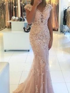 2022 Mermaid V-neck Long Applique Lace Evening Dresses is made-to-order by professional tailors. You can choose from 28 colors and sizes 2 to 16W. Free custom size and easy returns. The dress details:Silhouette:Trumpet/Mermaid;Sleeve:Sleeveless;Neckline:V-neck;Hemline/Train:Sweep/Brush Train;Embellishment:Applique;Fabric:Lace;Shown Color:Pearl Pink;Back Style:Other;Waist:Natural;Season:Spring,Summer,Fall,Winter Cap Sleeve Prom Dress, Applique Dress, Prom Dresses With Sleeves, Tulle Prom Dress, Cheap Prom Dresses, Dresses Evening, Party Dress Long, Tulle Lace, Mermaid Prom Dresses