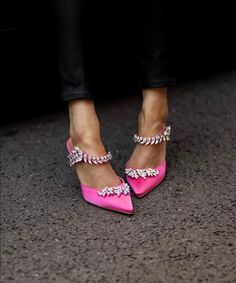 John Kanell, Women Wedding Shoes, High Heel Black, Pink High Heels, Womens Wedding Shoes, Heels Pumps, Black High Heels, Dream Shoes, Shoe Obsession