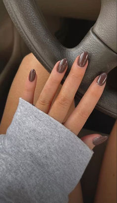 Kutek Disney, Unghie Sfumate, Cute Nails For Fall, Smink Inspiration, Casual Nails, Makijaż Smokey Eye, Neutral Nails, Brown Nails, Chic Nails