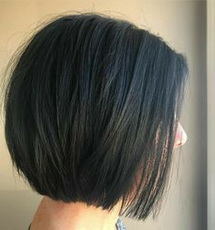 Above Shoulder Bob With Layers, Bob With Long Layers, Textured Bob Haircut, Bob Hairstyles For Thick Hair, Bob Haircuts For Thick Hair, Subtle Layers, Side Pony, Layered Bob Short, Layered Bob Haircuts