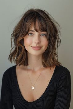 100 Hairstyles, Fine Hair Cuts, Long Fringe Hairstyles, Wet Look Hair, Medium Length Wavy Hair, Wavy Hairstyles Medium, Mom Hairstyles, Playing With Hair, Fringe Hairstyles